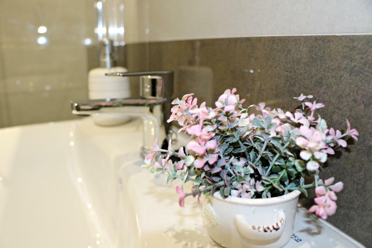 Apartamentos Credencial ซาร์เรีย ภายนอก รูปภาพ